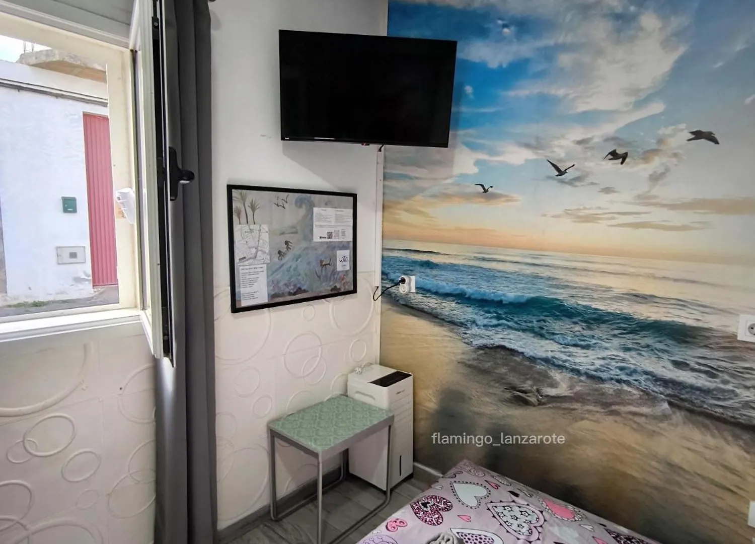 Habitacion Flamingo, entrada privada y baño privado en suite by flamingo house Arrecife